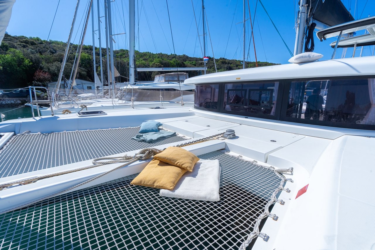 Lagoon 42, Fleur de Sel | Yacht Charter Croatia