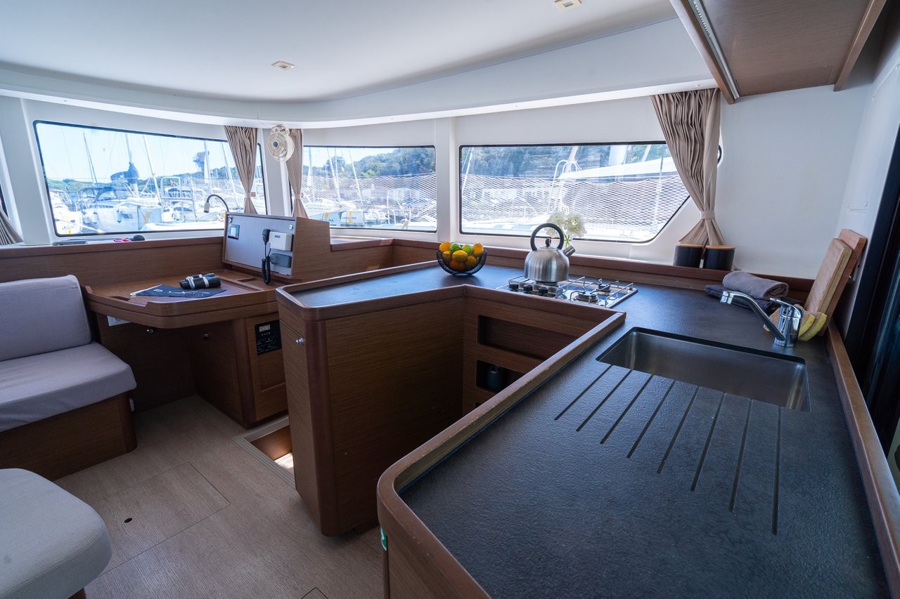 Lagoon 42, Fleur de Sel | Yacht Charter Croatia