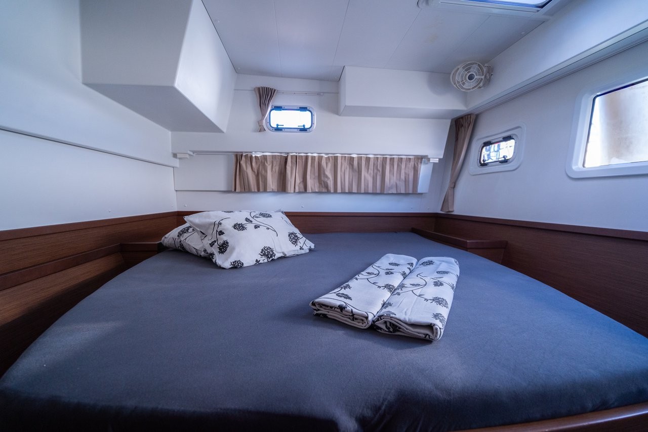 Lagoon 42, Fleur de Sel | Yacht Charter Croatia