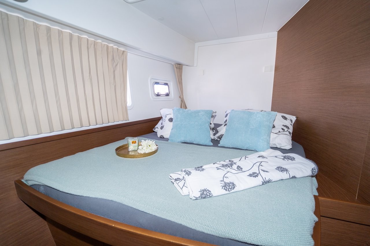 Lagoon 42, Fleur de Sel | Yacht Charter Croatia