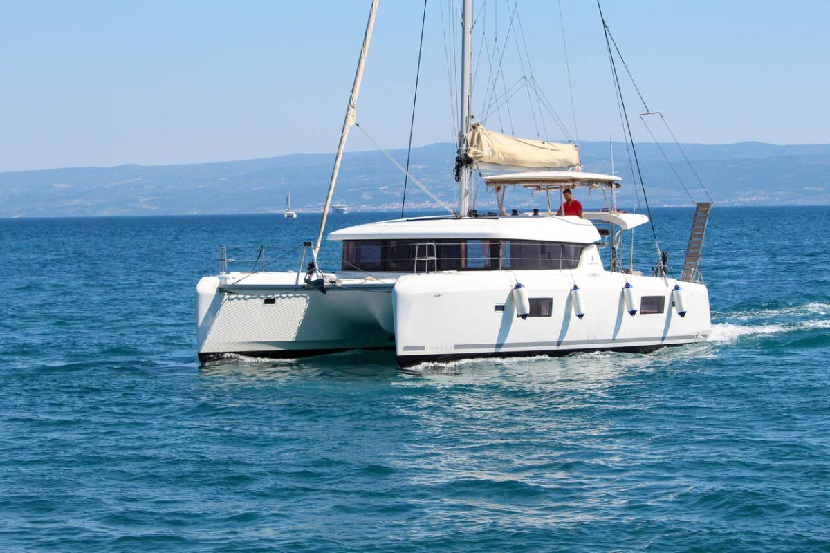 Lagoon 42, Poppy | Yacht Charter Croatia