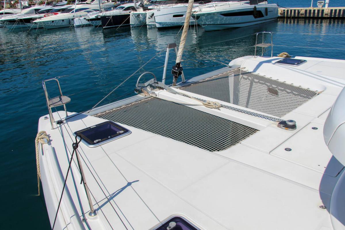 Lagoon 42, Poppy | Yacht Charter Croatia