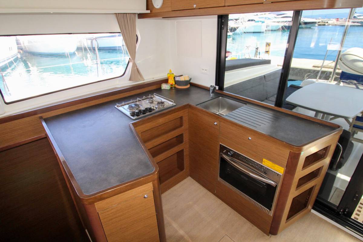 Lagoon 42, Poppy | Yacht Charter Croatia