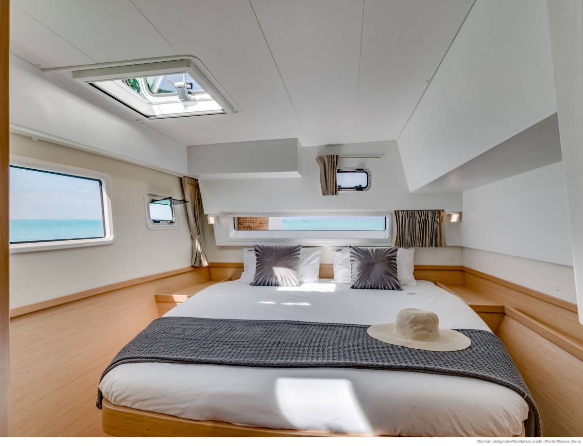 Lagoon 42, Amfitrite | Yacht Charter Croatia