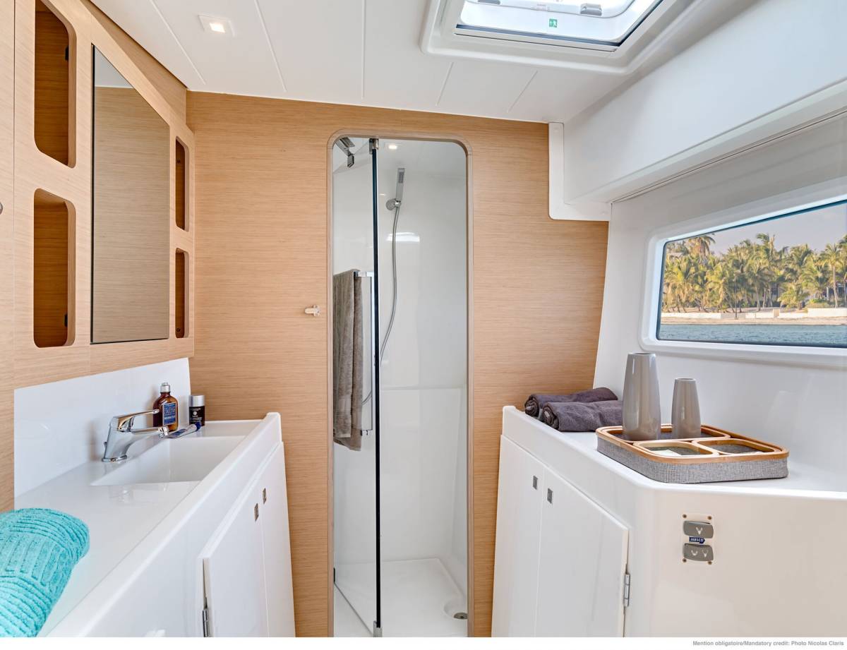 Lagoon 42, Amfitrite | Yacht Charter Croatia