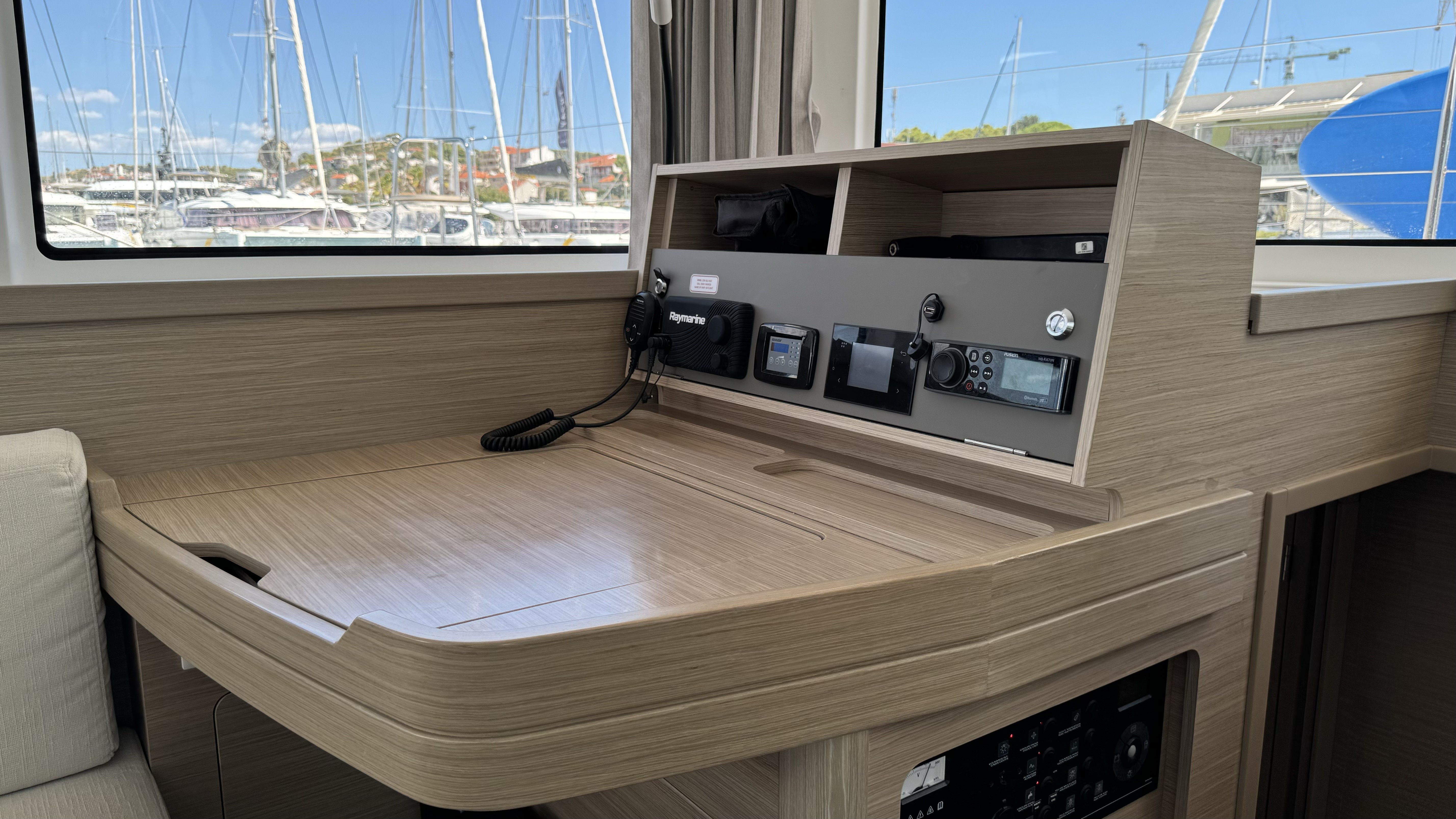 Lagoon 42, Skylight | Yacht Charter Croatia