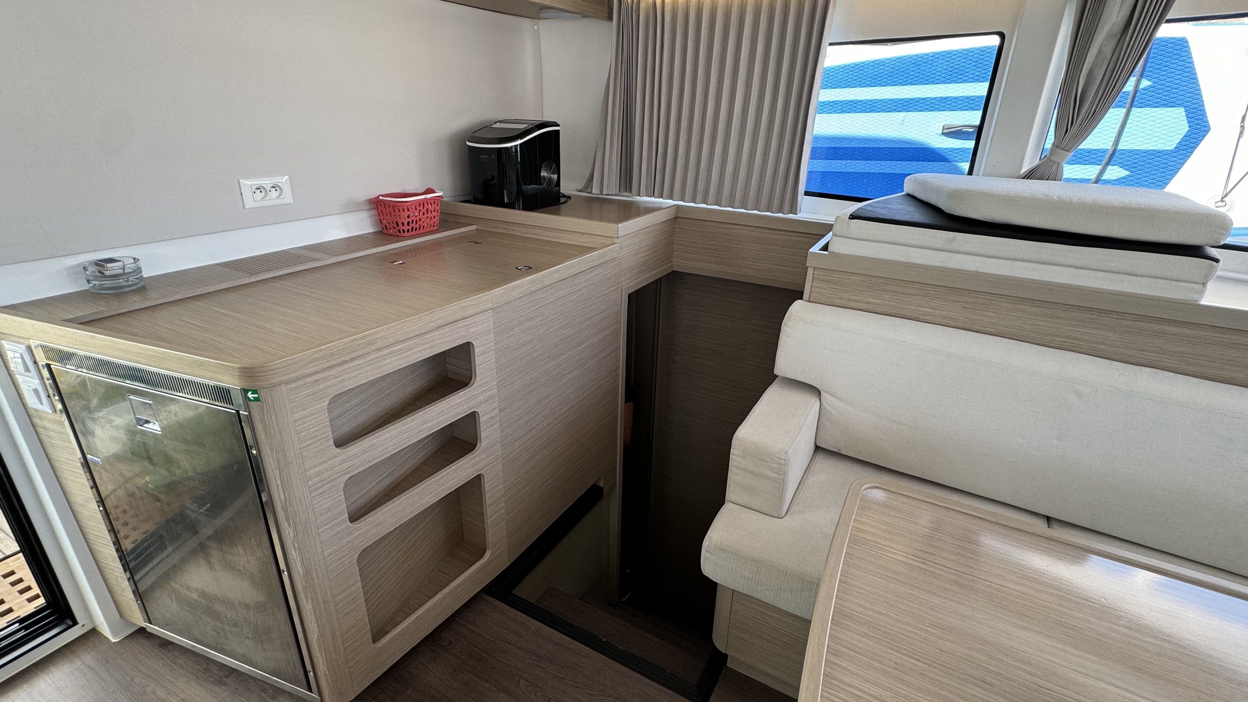 Lagoon 42, Skylight | Yacht Charter Croatia