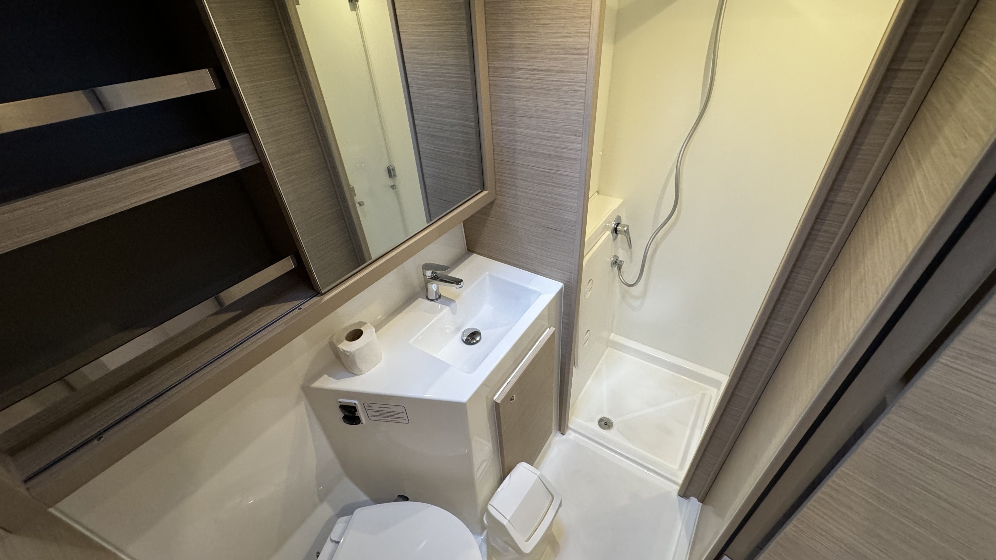 Lagoon 42, Skylight | Yacht Charter Croatia