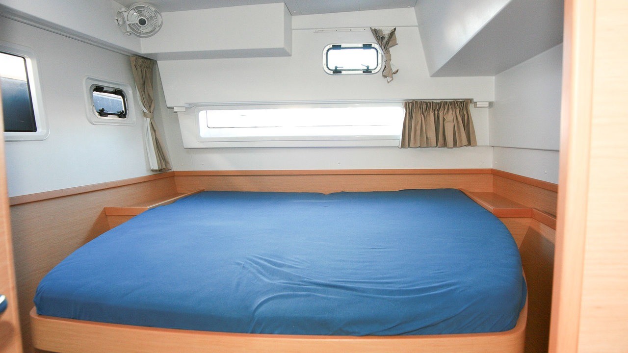 Lagoon 42, Moonlight | Yacht Charter Croatia