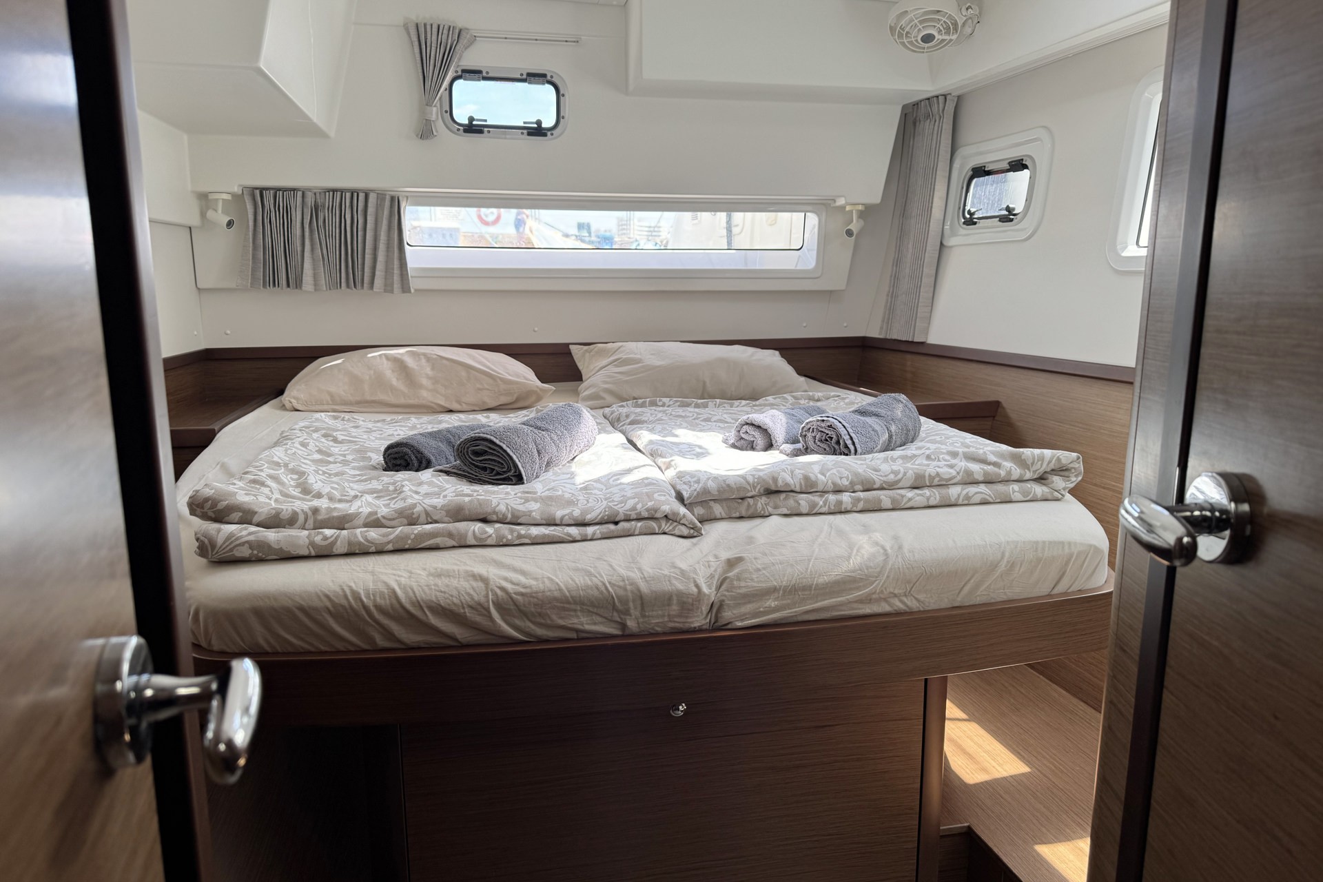 Lagoon 42, Moonlight | Yacht Charter Croatia