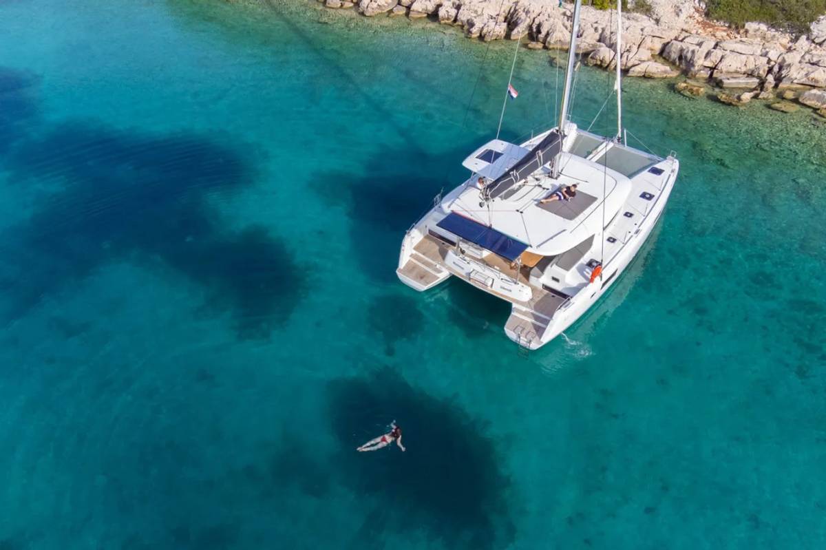 Lagoon 42, Maximus | Yacht Charter Croatia