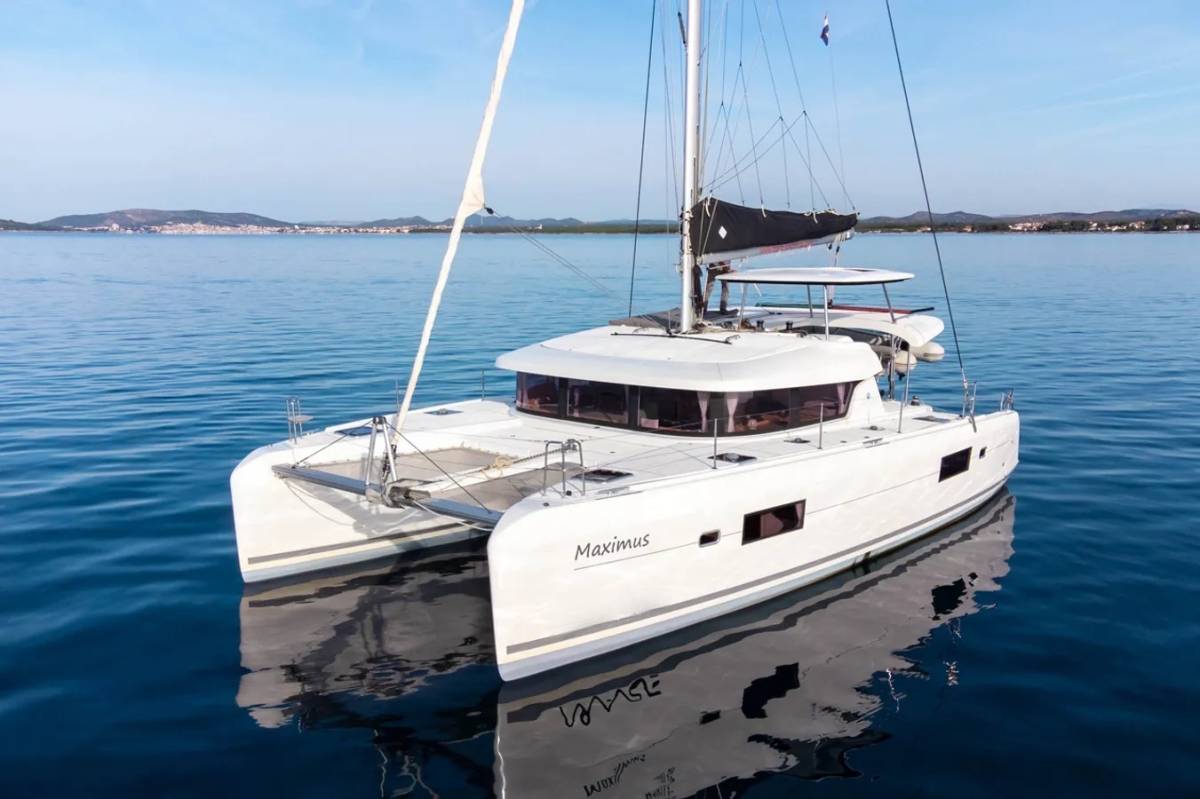 Lagoon 42, Maximus | Yacht Charter Croatia