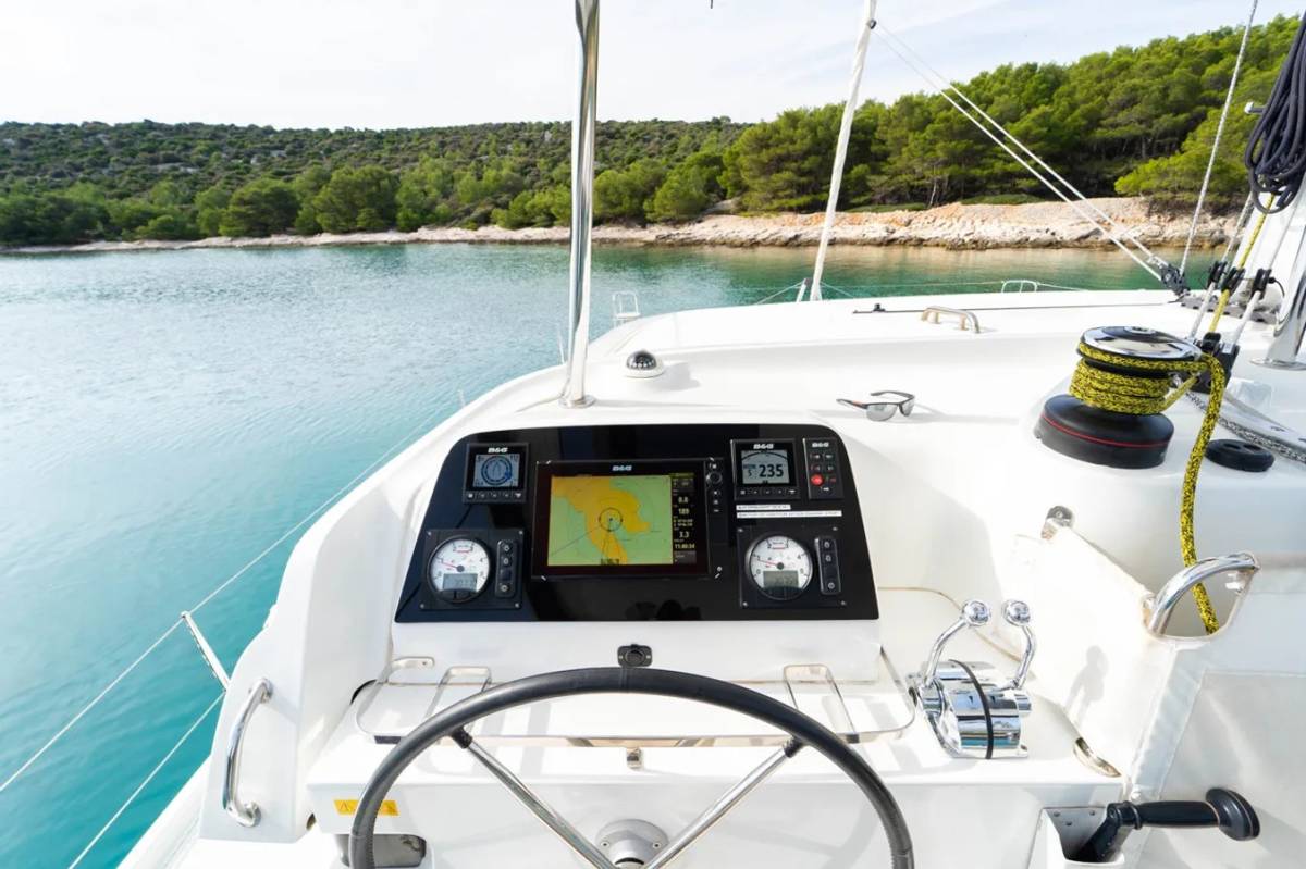 Lagoon 42, Maximus | Yacht Charter Croatia