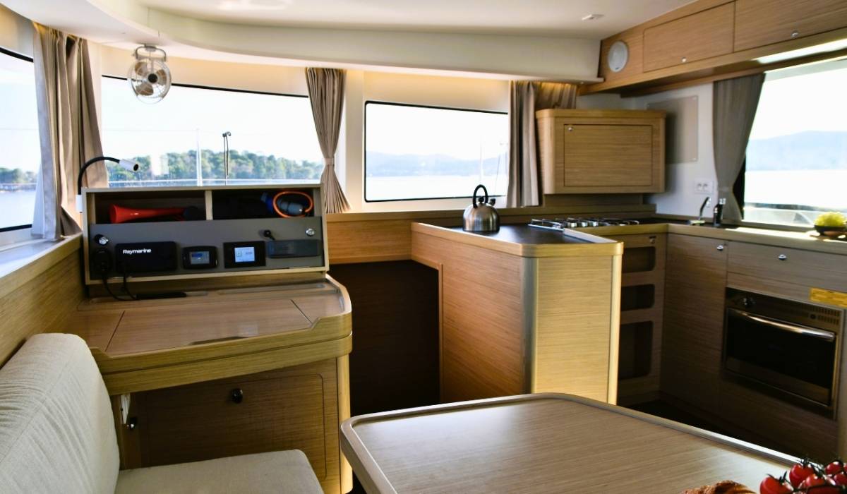 Lagoon 42, Mahi Mahi | Yacht Charter Croatia