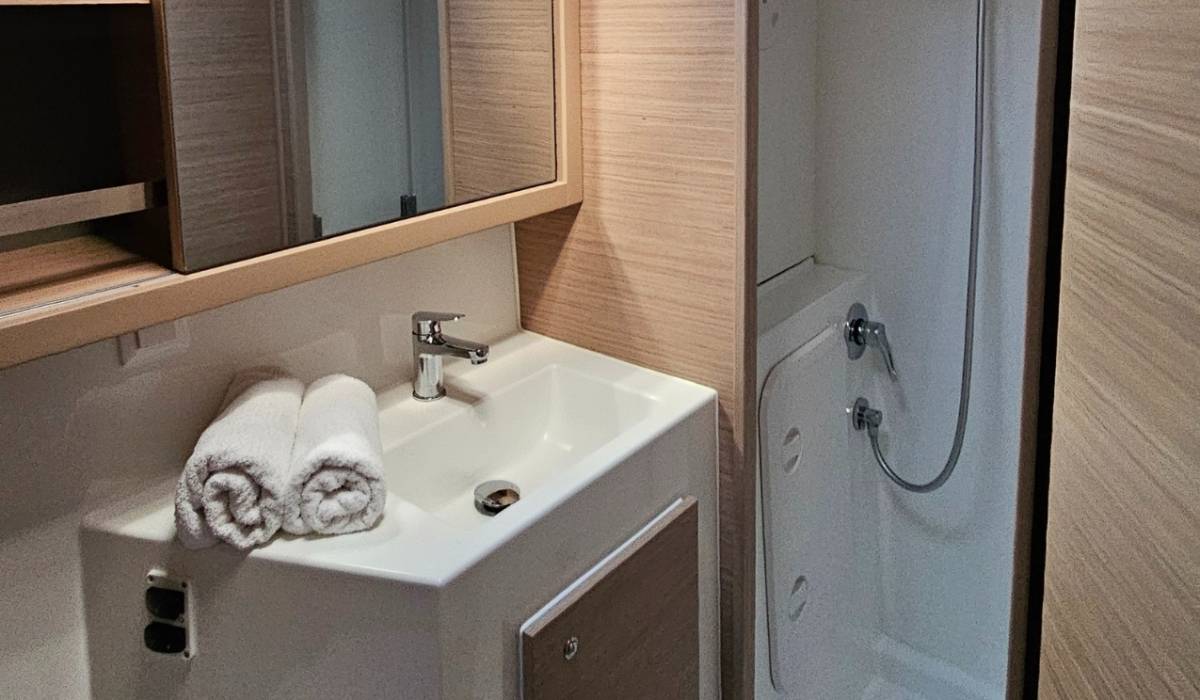 Lagoon 42, Mahi Mahi | Yacht Charter Croatia