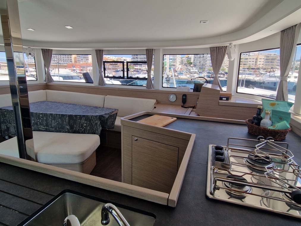 Lagoon 42, Best Elli | Yacht Charter Croatia