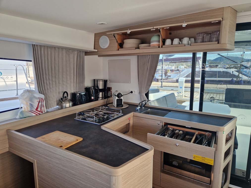 Lagoon 42, Best Elli | Yacht Charter Croatia
