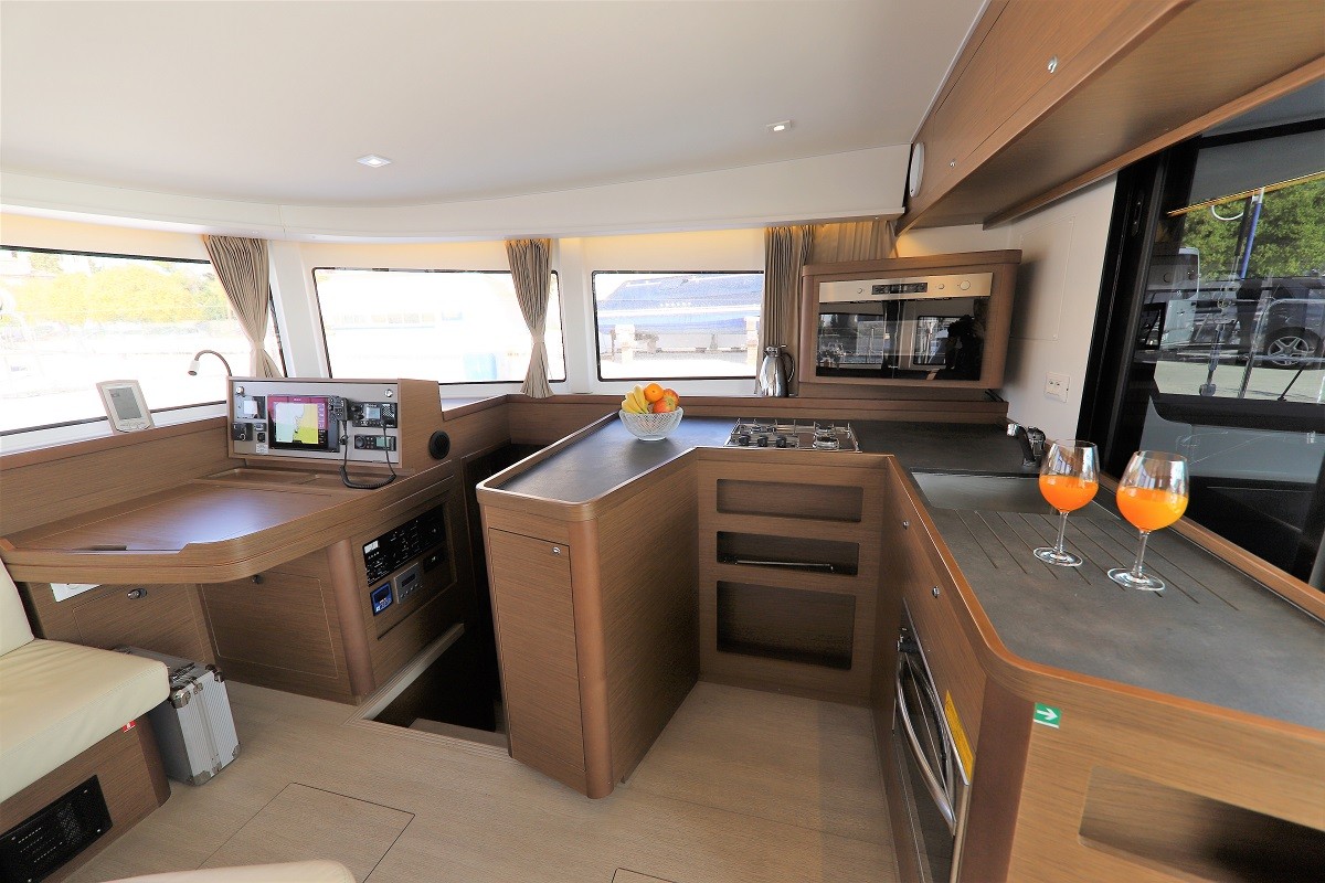 Lagoon 42, Da Vinci | Yacht Charter Croatia