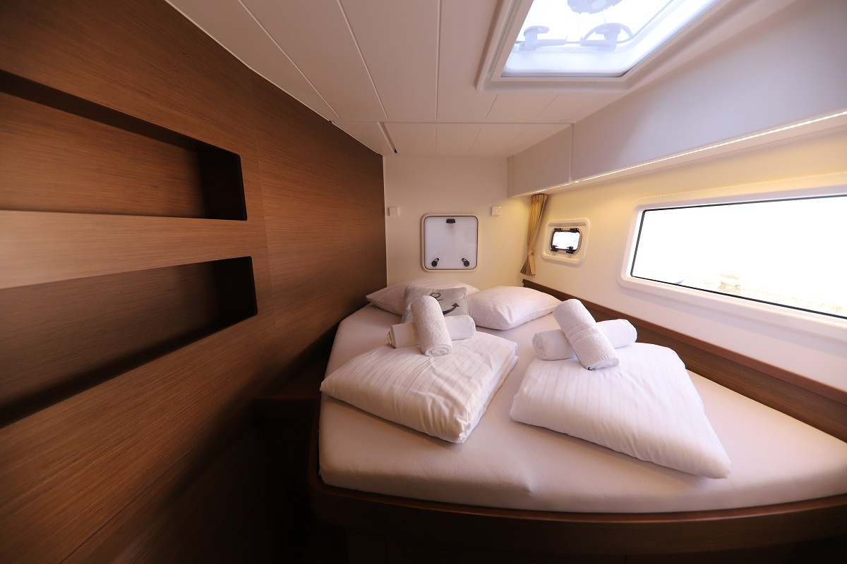 Lagoon 42, Da Vinci | Yacht Charter Croatia
