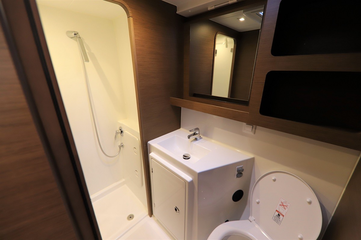 Lagoon 42, Da Vinci | Yacht Charter Croatia