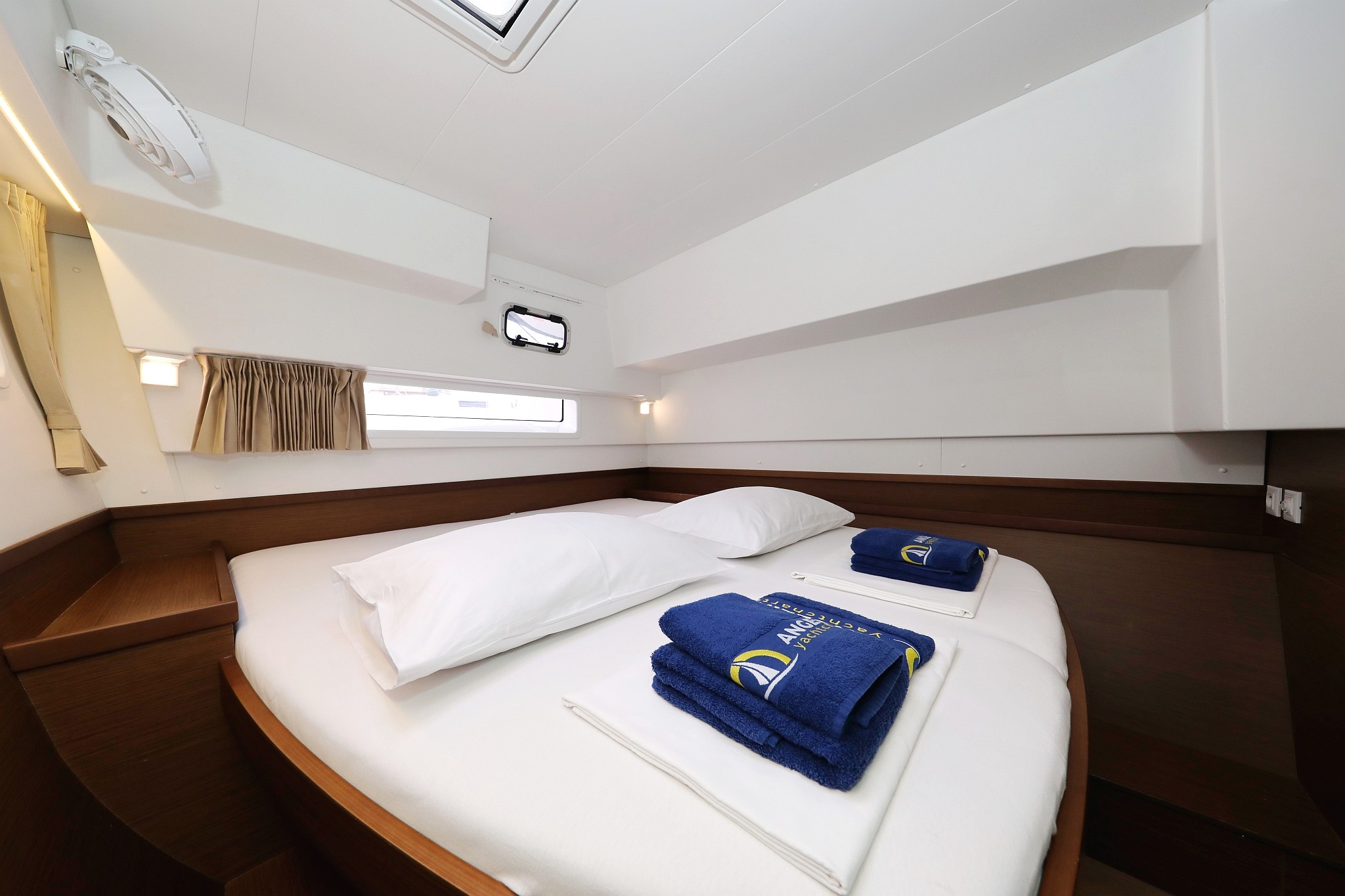 Lagoon 42, Sapphire | Yacht Charter Croatia