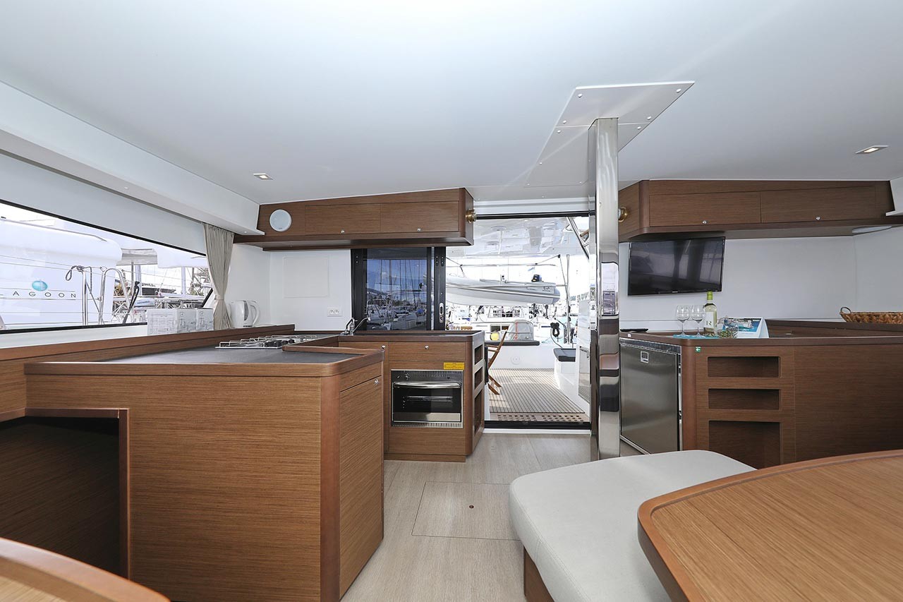 Lagoon 42, Adriana 2 | Yacht Charter Croatia