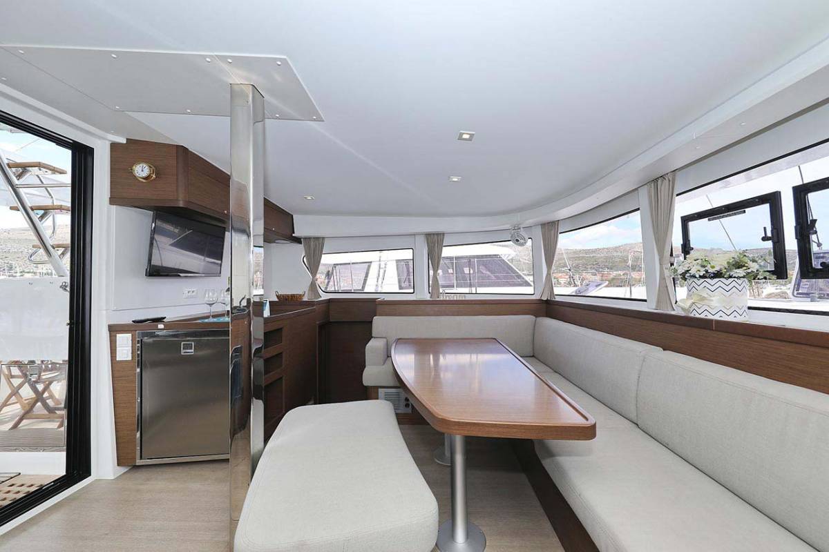 Lagoon 42, Adriana 2 | Yacht Charter Croatia