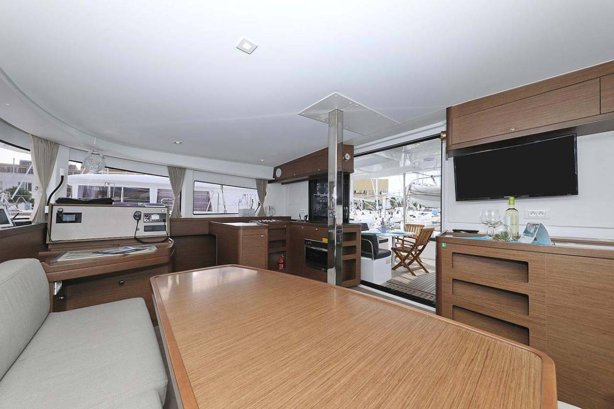Lagoon 42, Adriana 2 | Yacht Charter Croatia