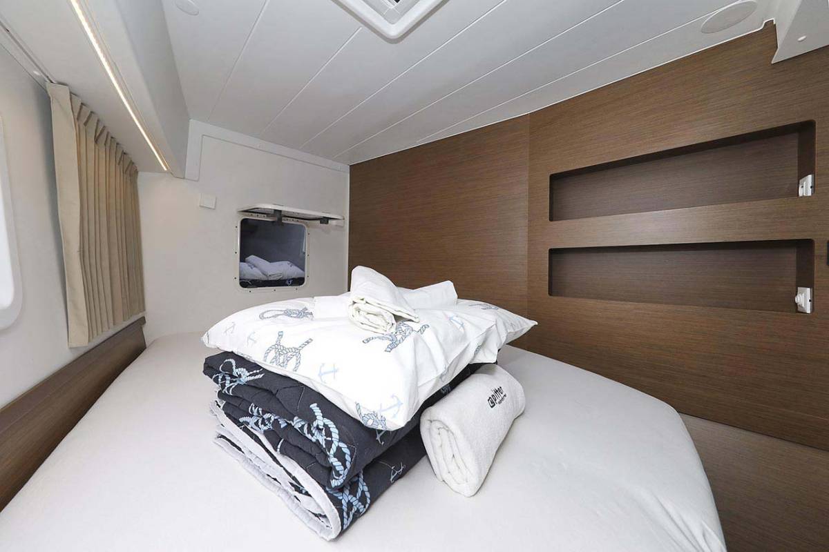 Lagoon 42, Adriana 2 | Yacht Charter Croatia