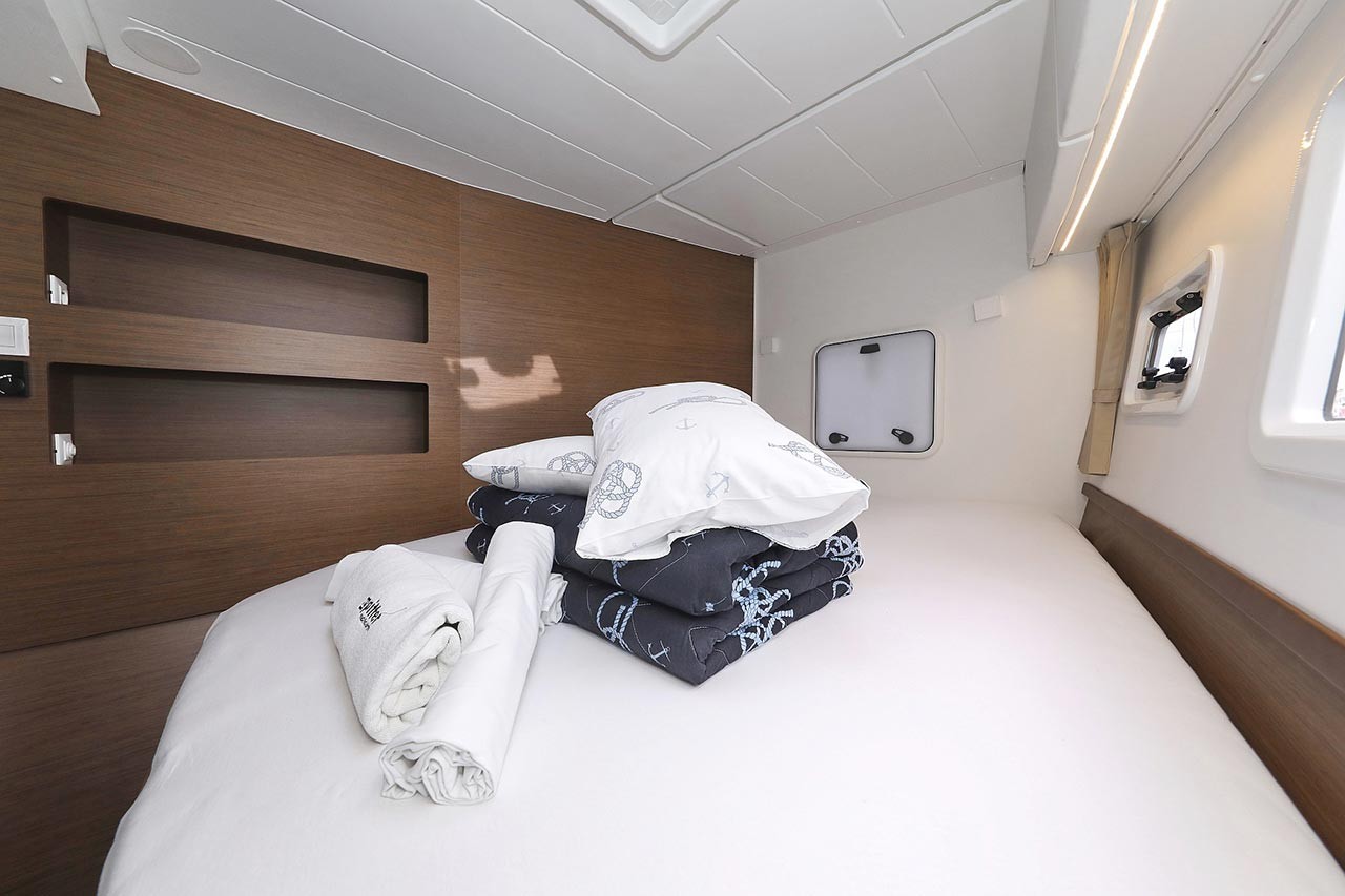 Lagoon 42, Adriana 2 | Yacht Charter Croatia