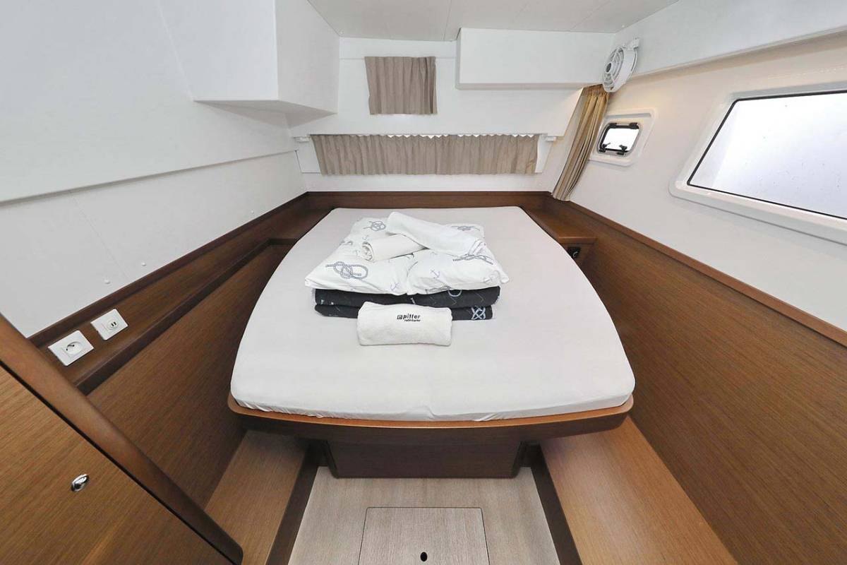 Lagoon 42, Adriana 2 | Yacht Charter Croatia