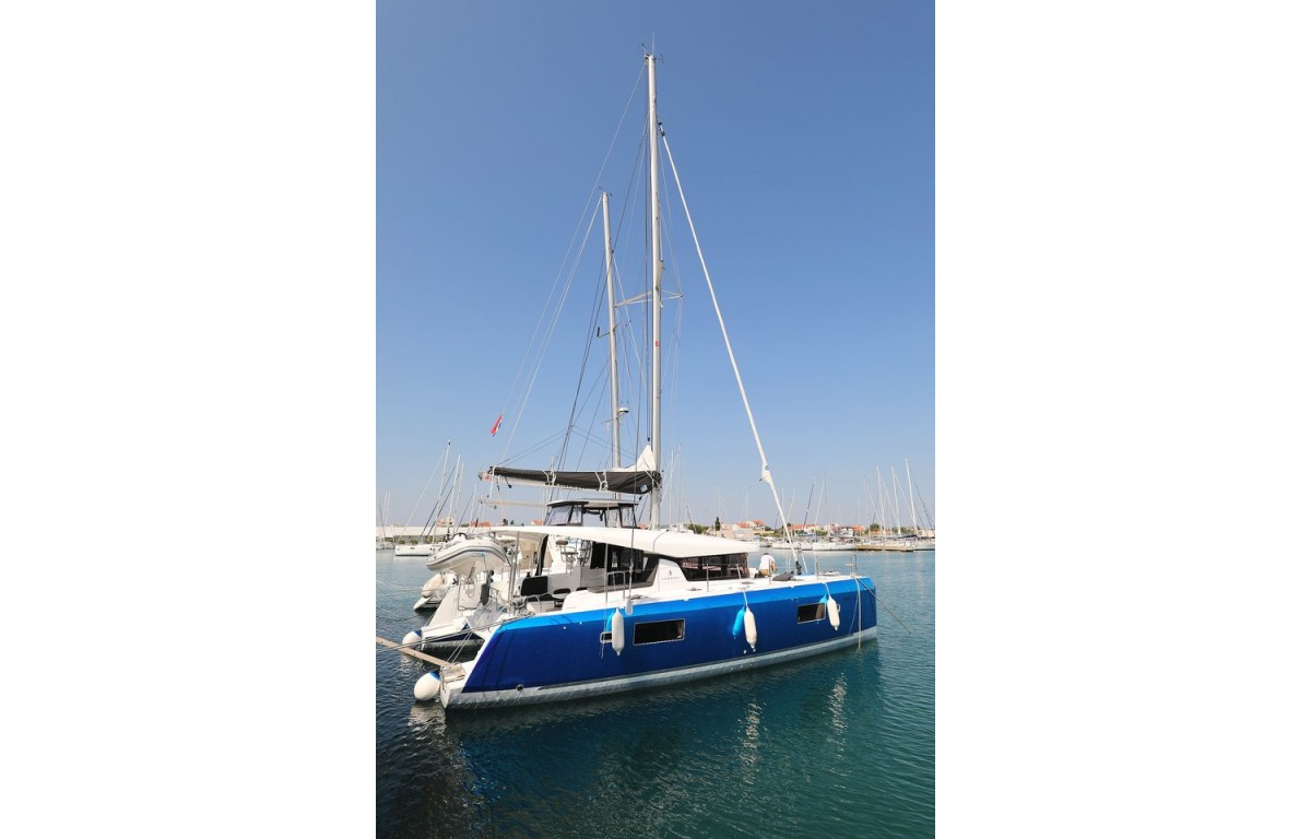 Lagoon 42, Royal Salute | Yacht Charter Croatia