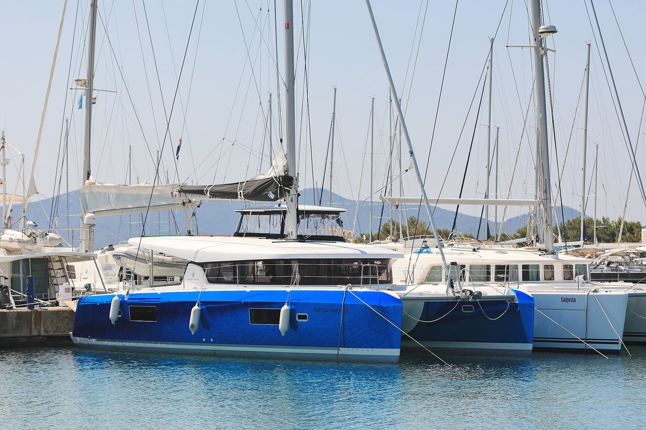 Lagoon 42, Royal Salute | Yacht Charter Croatia