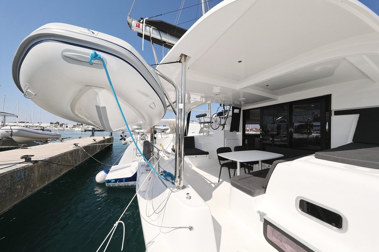 Lagoon 42, Royal Salute | Yacht Charter Croatia