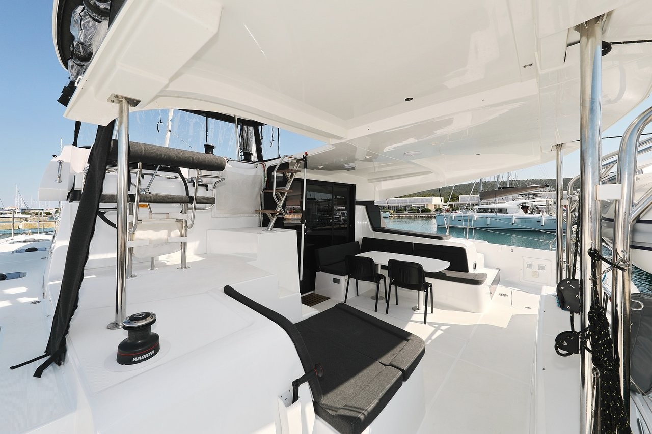 Lagoon 42, Royal Salute | Yacht Charter Croatia