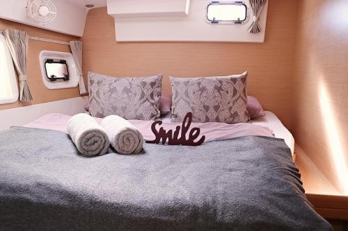 Lagoon 421, Happiness | Yacht Charter Croatia