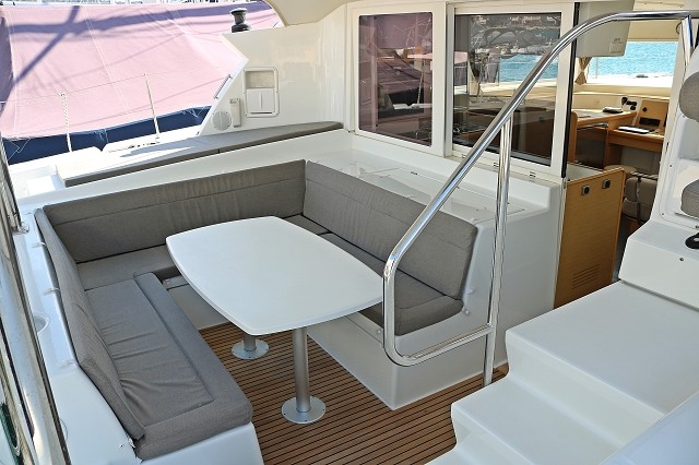 Lagoon 421, Happiness | Noleggio di Yacht Croazia