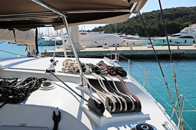 Lagoon 421, Happiness | Noleggio di Yacht Croazia