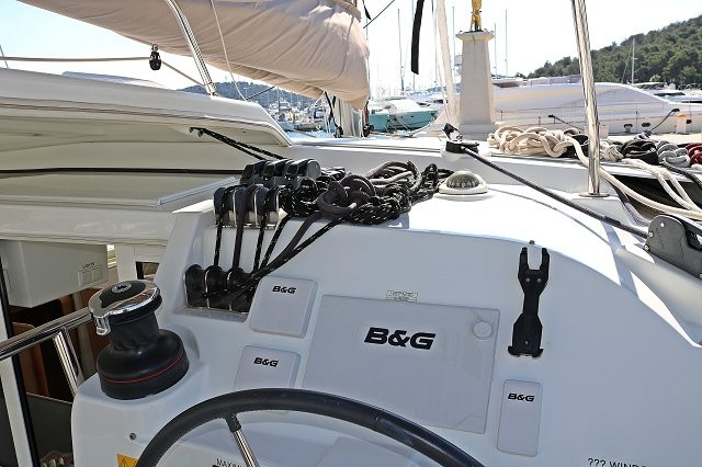 Lagoon 421, Happiness | Yacht Charter Croatia