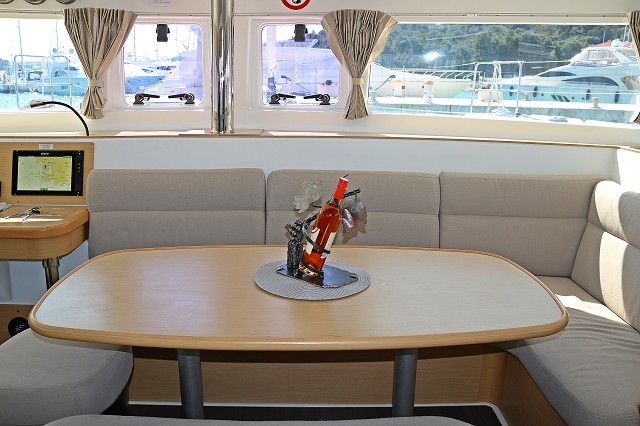 Lagoon 421, Happiness | Noleggio di Yacht Croazia