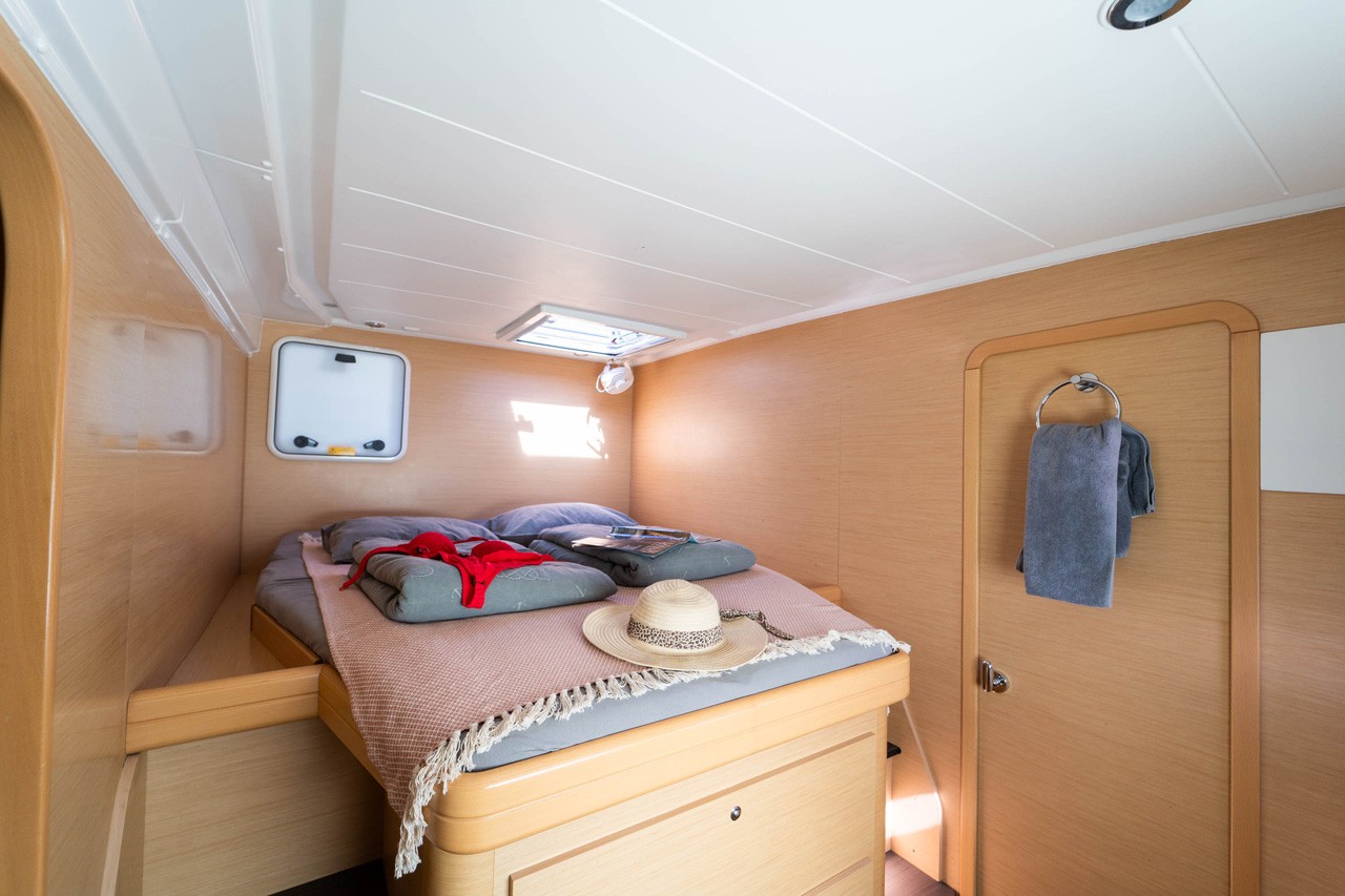 Lagoon 421, Patch Work | Yacht Charter Croatia