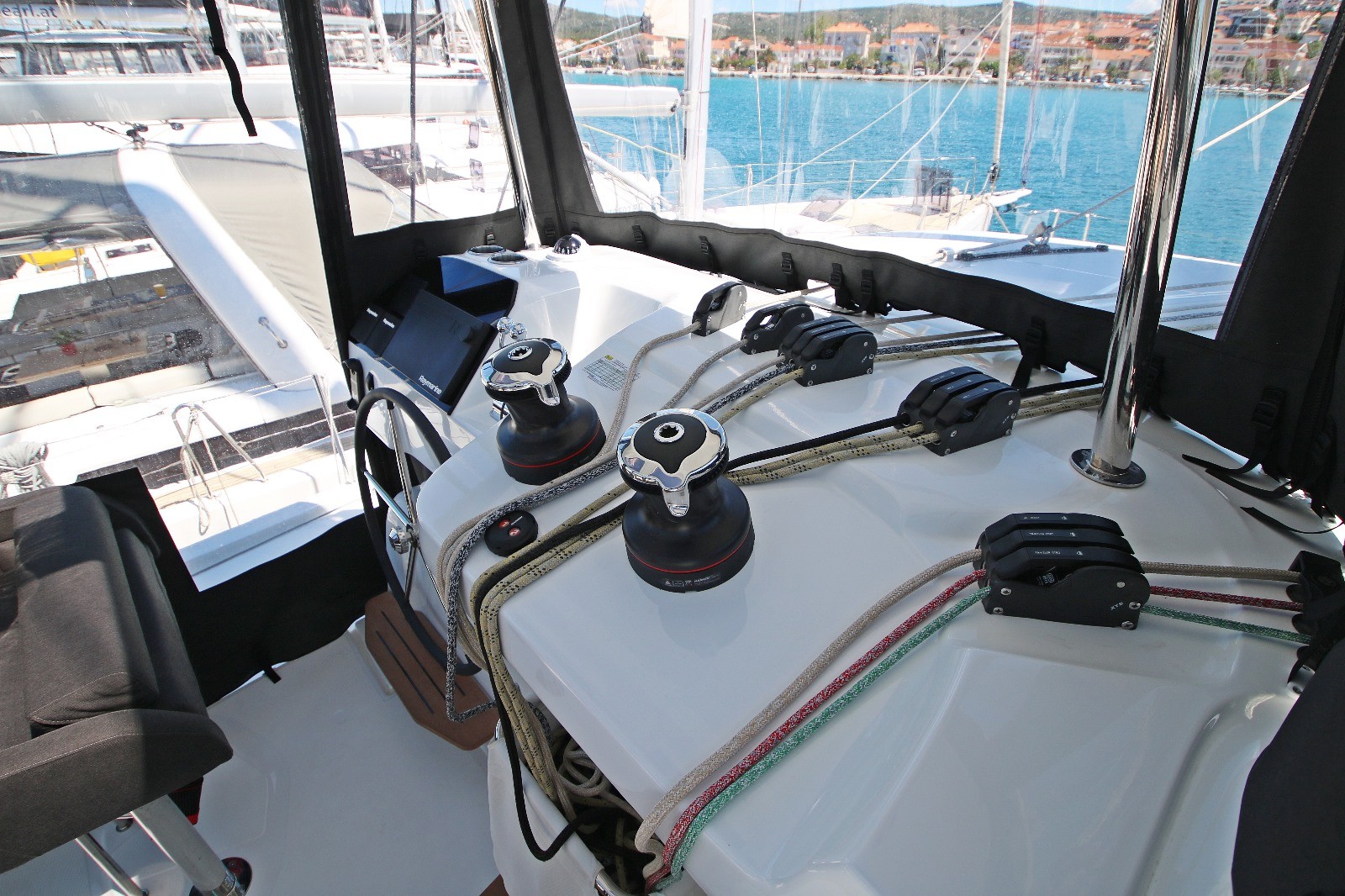 Lagoon 43, Solution | Yacht Charter Croatia