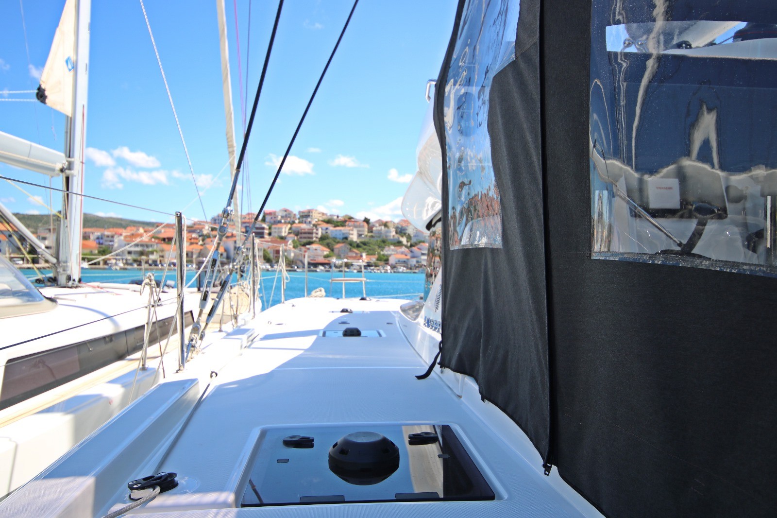 Lagoon 43, Solution | Yacht Charter Croatia