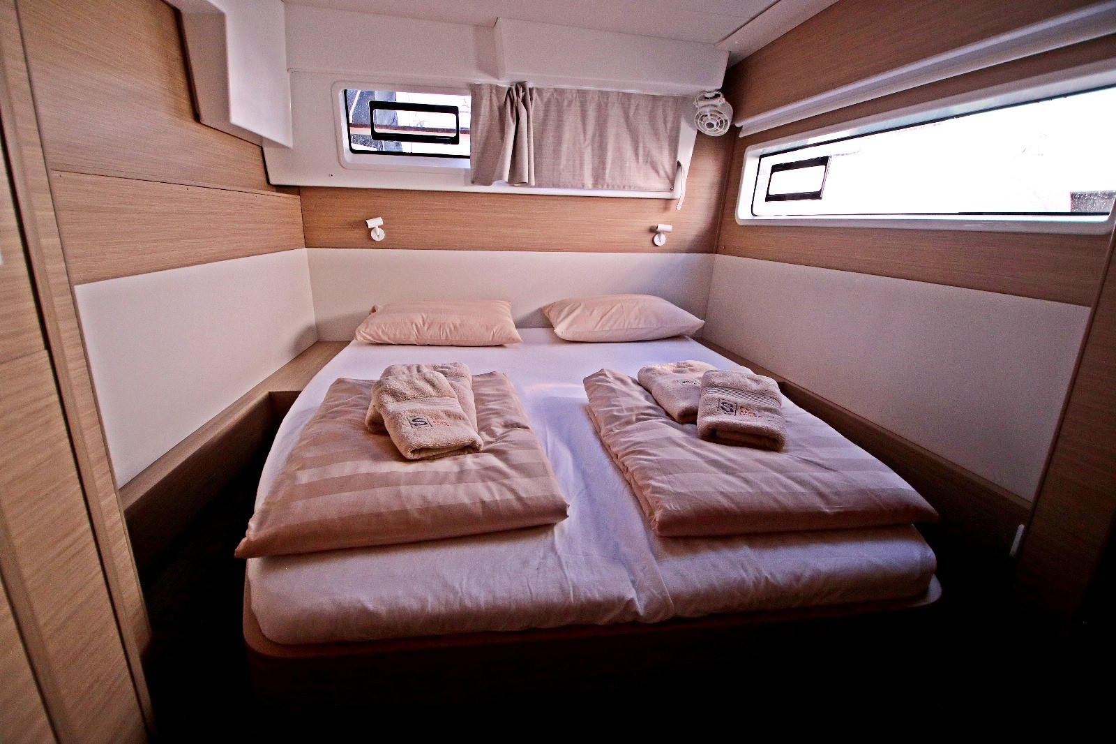 Lagoon 43, Solution | Yacht Charter Croatia