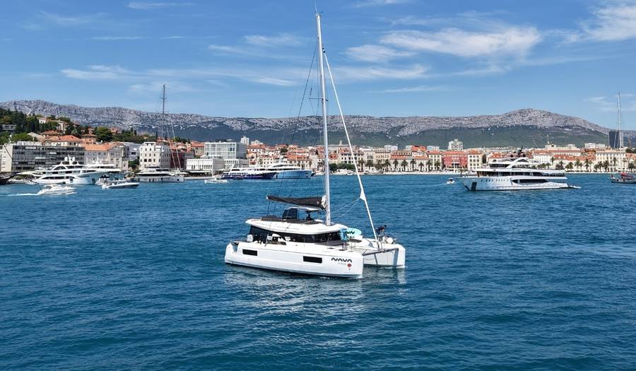Lagoon 43, Aria | Yacht Charter Croatia
