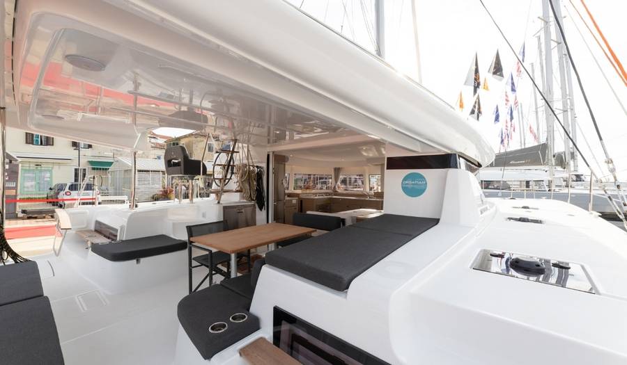 Lagoon 43, Aria | Yacht Charter Croatia