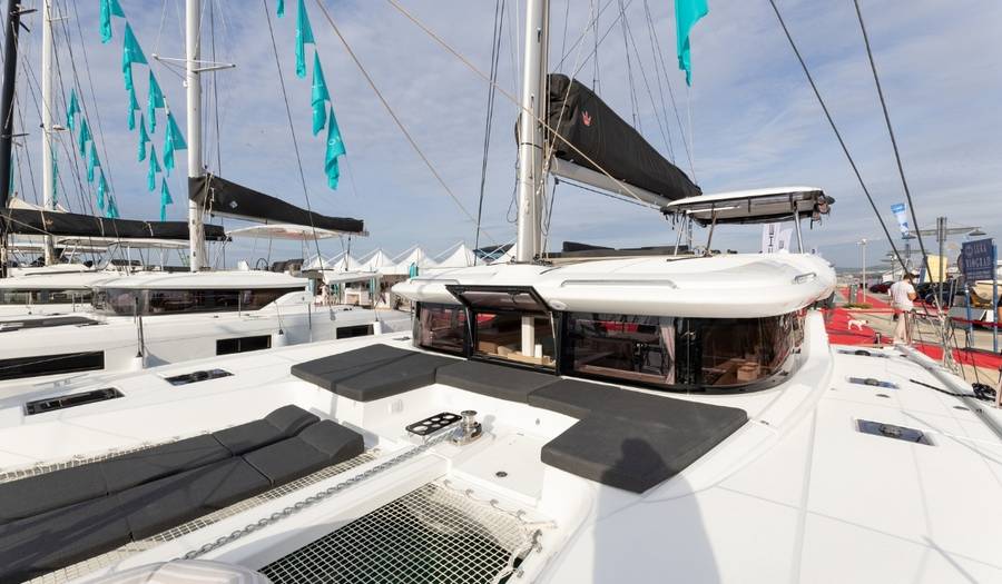 Lagoon 43, Aria | Yacht Charter Croatia