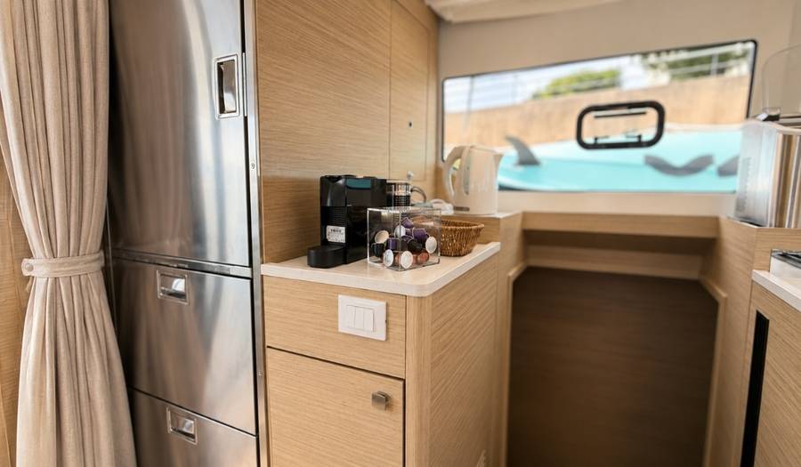 Lagoon 43, Aria | Yacht Charter Croatia