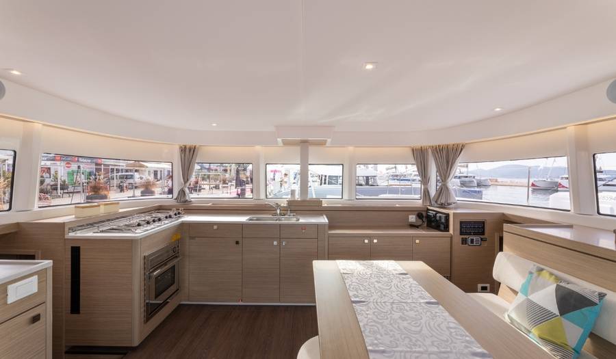 Lagoon 43, Aria | Yacht Charter Croatia