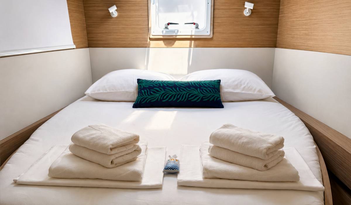 Lagoon 43, Aria | Yacht Charter Croatia